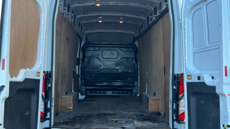 Ford Transit 350 L4 Diesel Rwd 2.0 EcoBlue 130ps H3 Leader Van